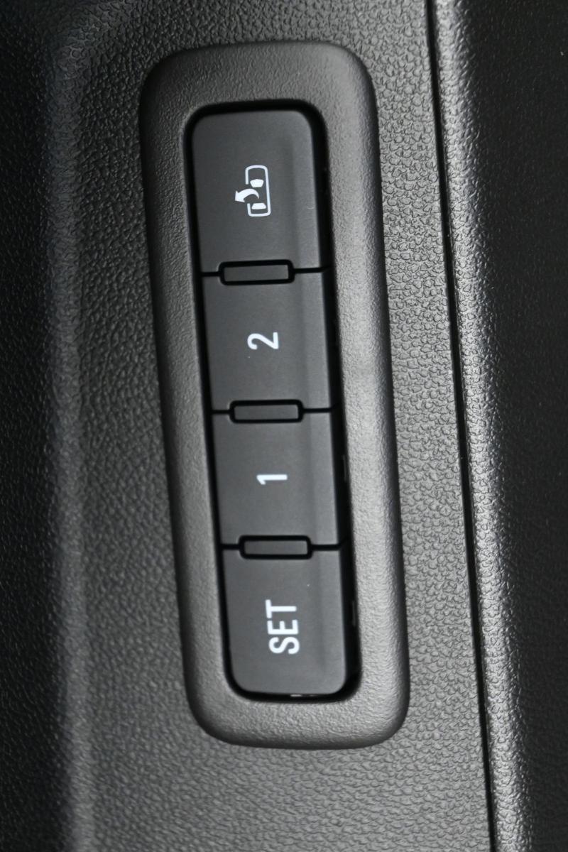 2020 Chevrolet Equinox Vehicle Photo in Cedar Rapids, IA 52402