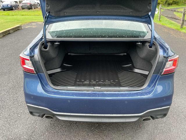 2022 Subaru Legacy Vehicle Photo in THOMPSONTOWN, PA 17094-9014