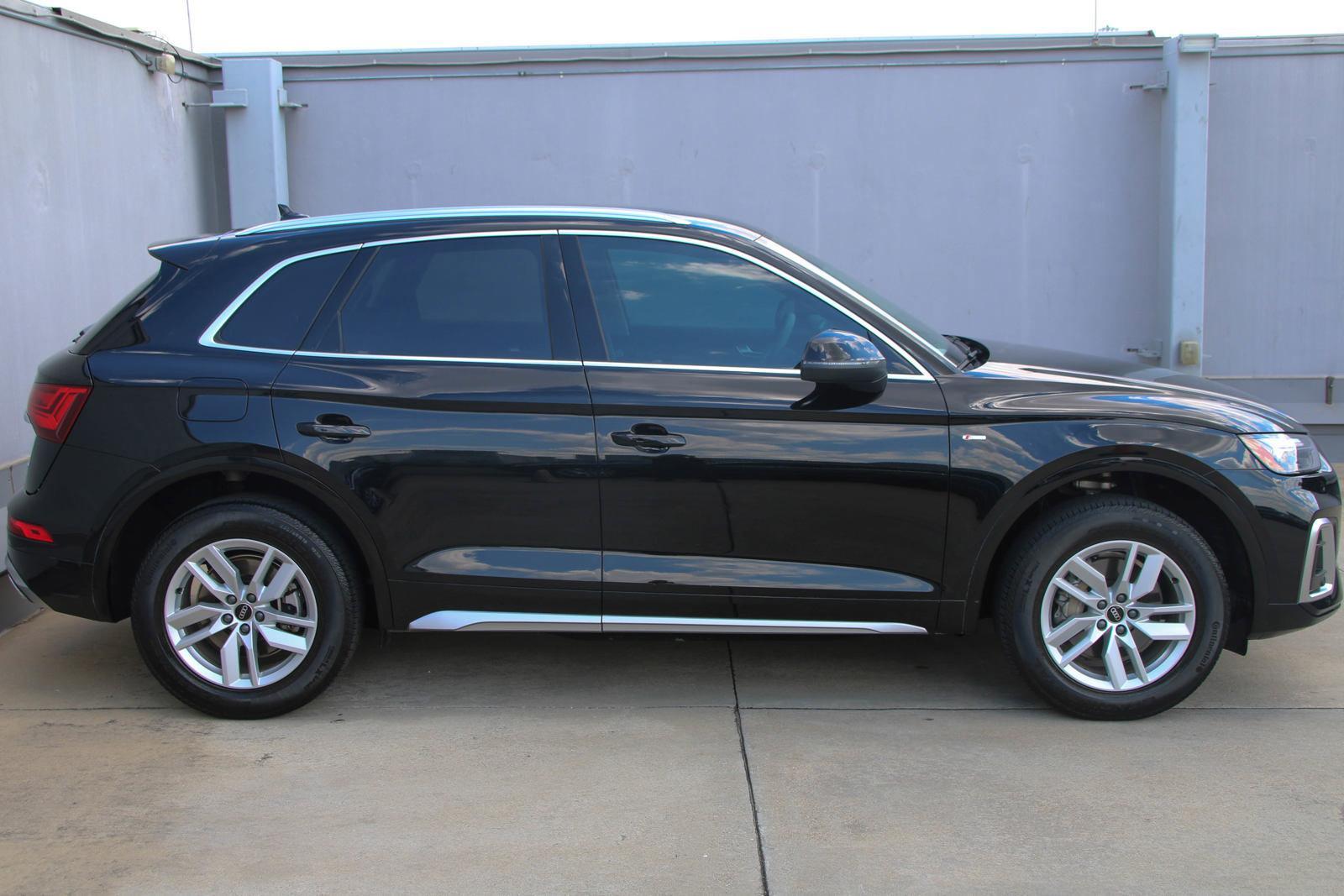 2022 Audi Q5 Vehicle Photo in SUGAR LAND, TX 77478