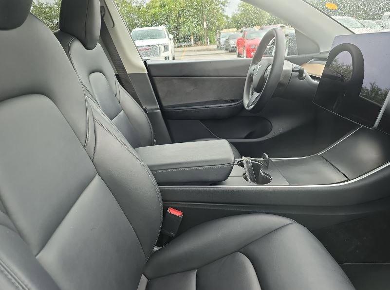 2020 Tesla Model Y Vehicle Photo in Saint Charles, IL 60174