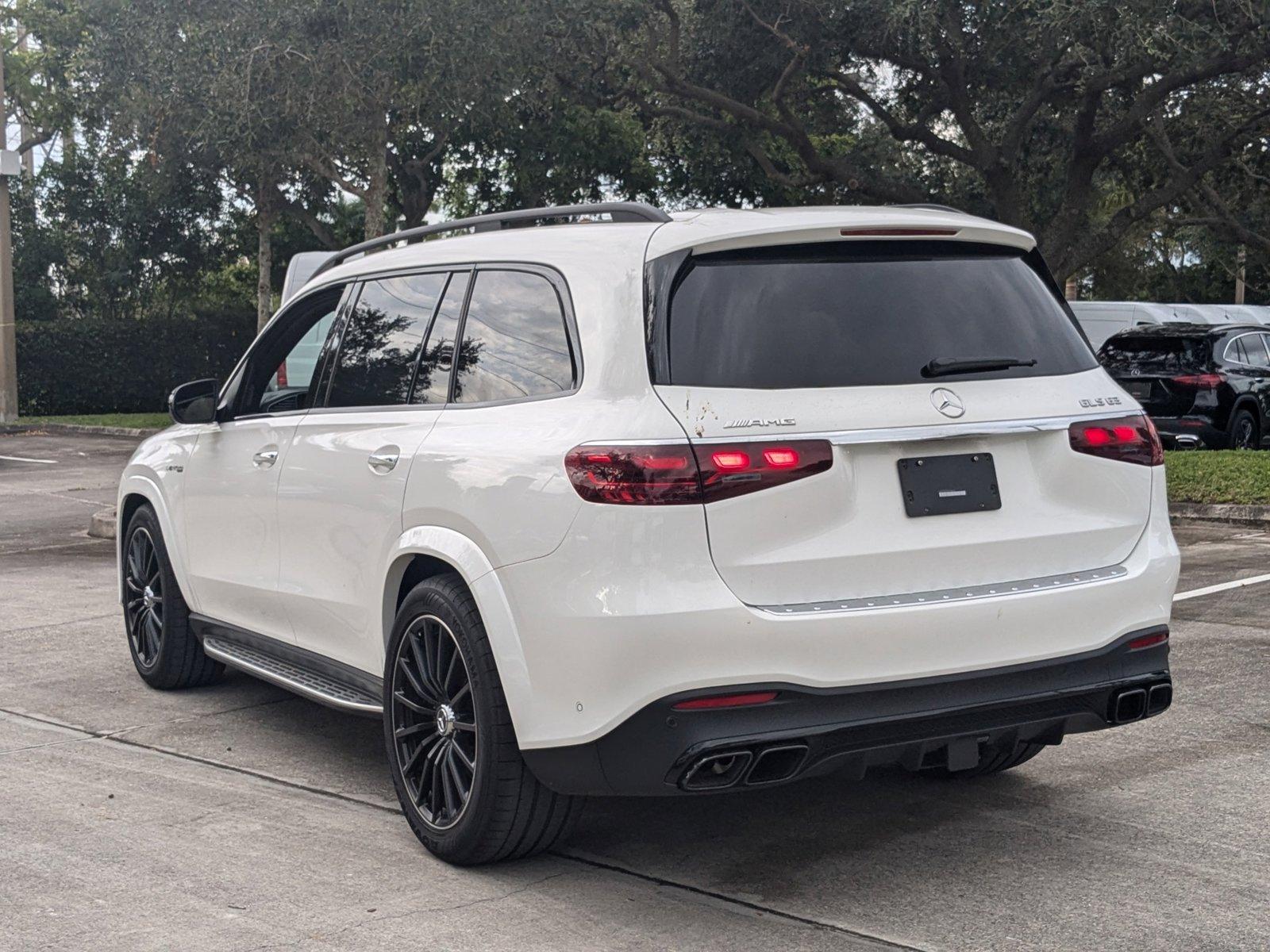 2024 Mercedes-Benz GLS Vehicle Photo in Coconut Creek, FL 33073