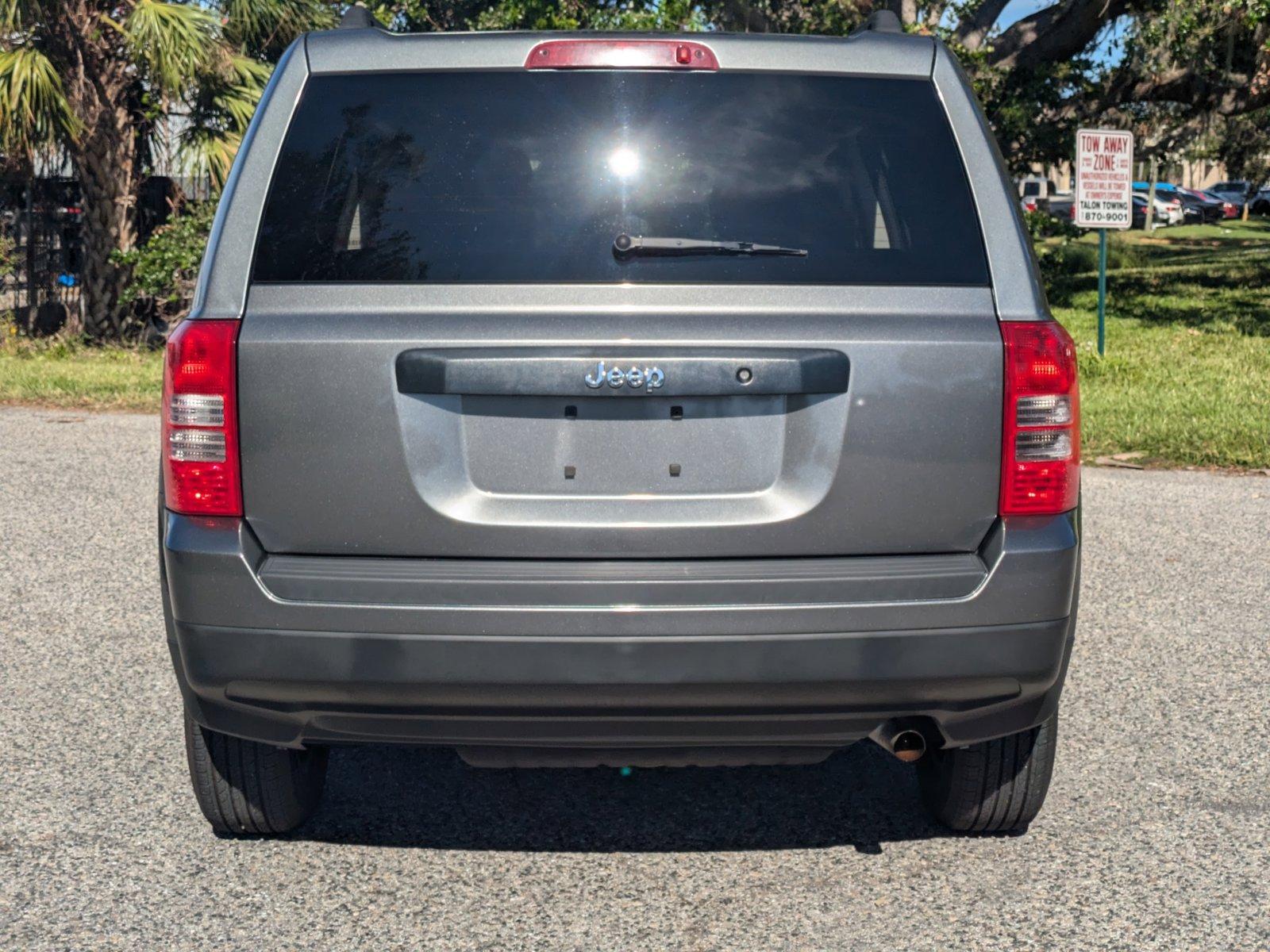 2014 Jeep Patriot Vehicle Photo in Sarasota, FL 34231