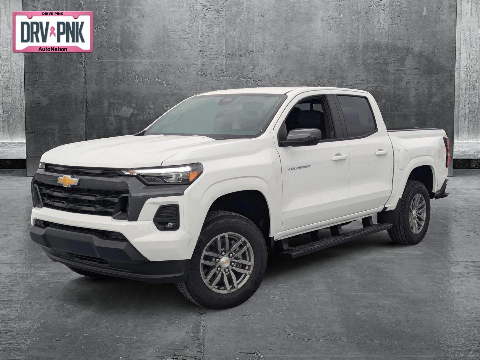 2024 Chevrolet Colorado Vehicle Photo in PEMBROKE PINES, FL 33024-6534