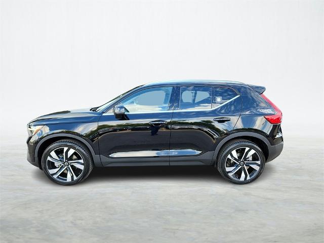 2024 Volvo XC40 Vehicle Photo in Houston, TX 77007