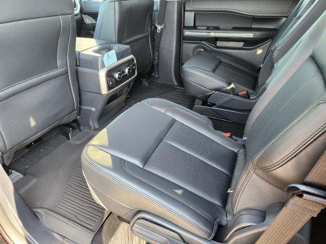 2024 Ford Expedition Vehicle Photo in Pilot Point, TX 76258-6053