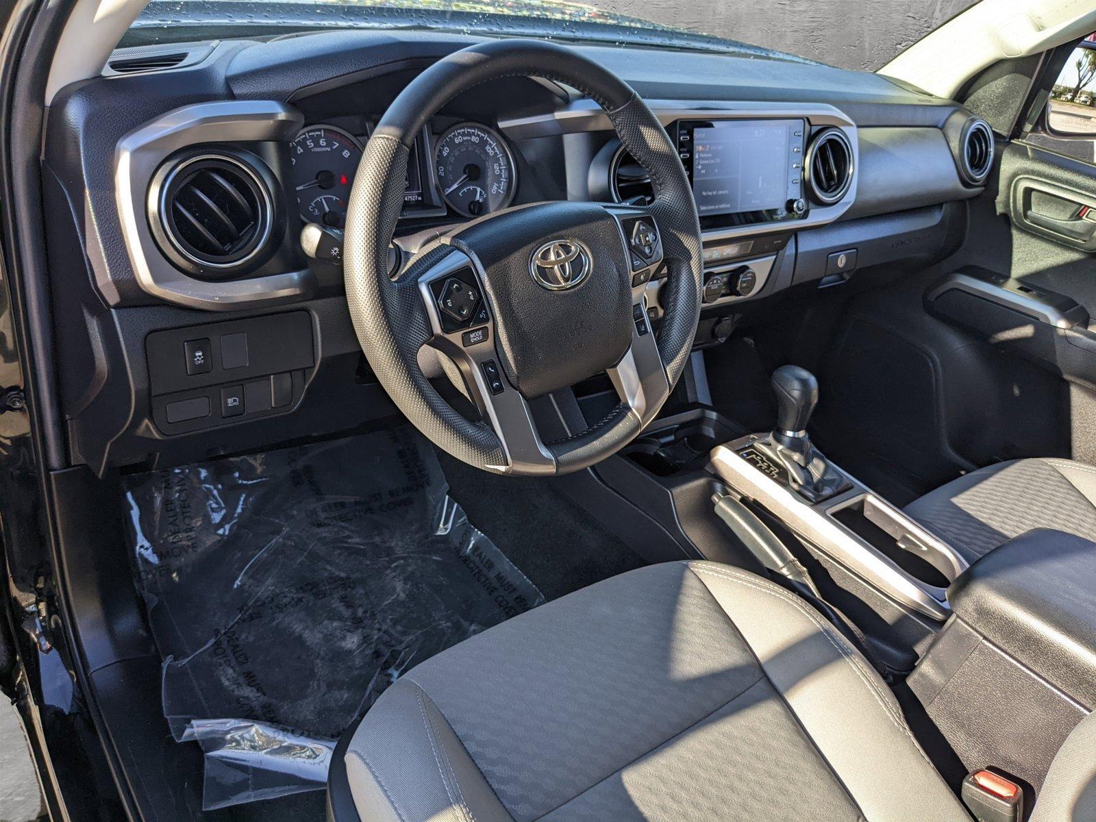 2022 Toyota Tacoma 4WD Vehicle Photo in Davie, FL 33331