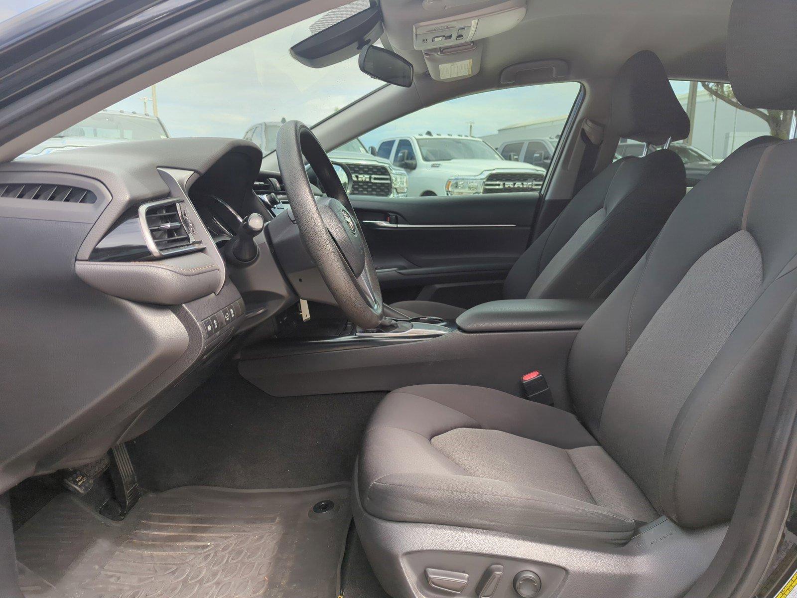 2020 Toyota Camry Vehicle Photo in Pembroke Pines, FL 33027