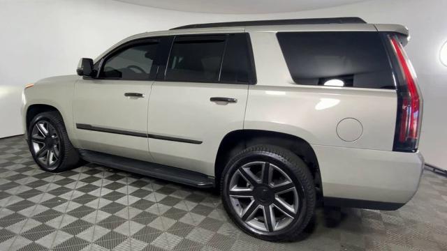 2015 Cadillac Escalade Vehicle Photo in ALLIANCE, OH 44601-4622