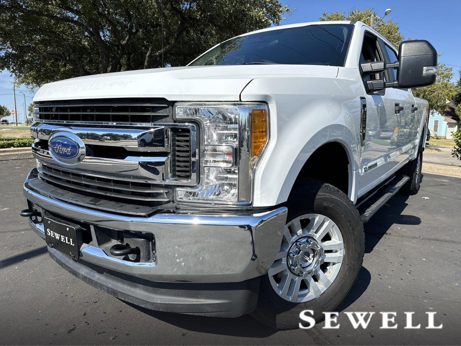 2017 Ford Super Duty F-250 SRW Vehicle Photo in DALLAS, TX 75209-3016