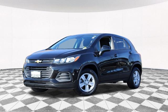 Used 2022 Chevrolet Trax LS with VIN KL7CJNSM8NB505056 for sale in Mc Henry, IL