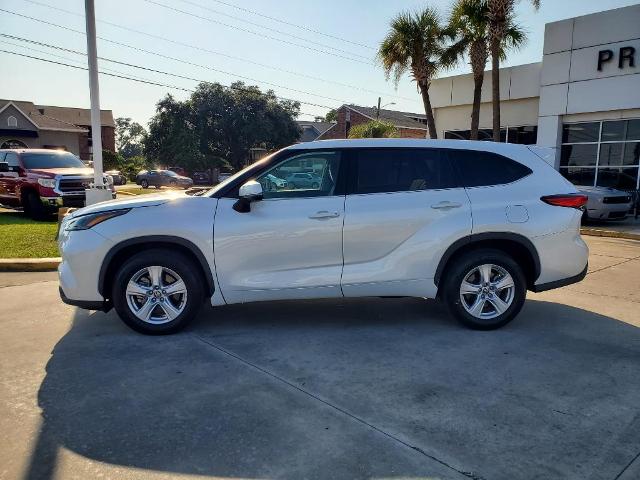 2022 Toyota Highlander Vehicle Photo in LAFAYETTE, LA 70503-4541