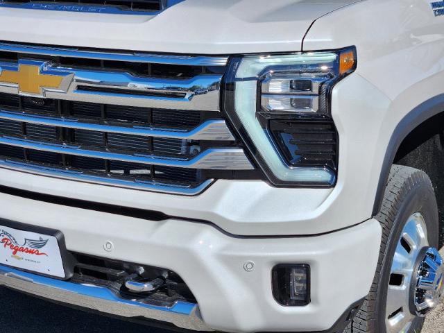 2025 Chevrolet Silverado 3500 HD Vehicle Photo in ENNIS, TX 75119-5114