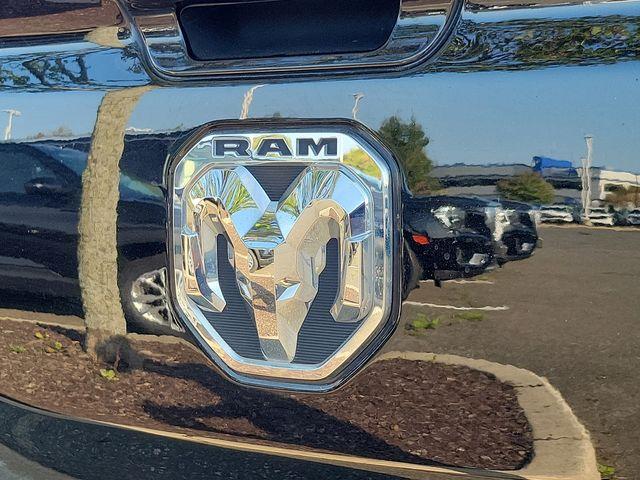 2019 Ram 1500 Vehicle Photo in DANBURY, CT 06810-5034