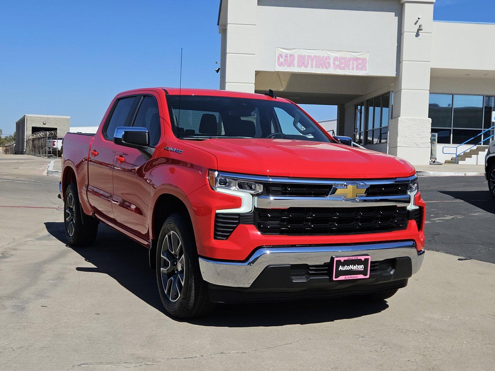 2025 Chevrolet Silverado 1500 Vehicle Photo in NORTH RICHLAND HILLS, TX 76180-7199