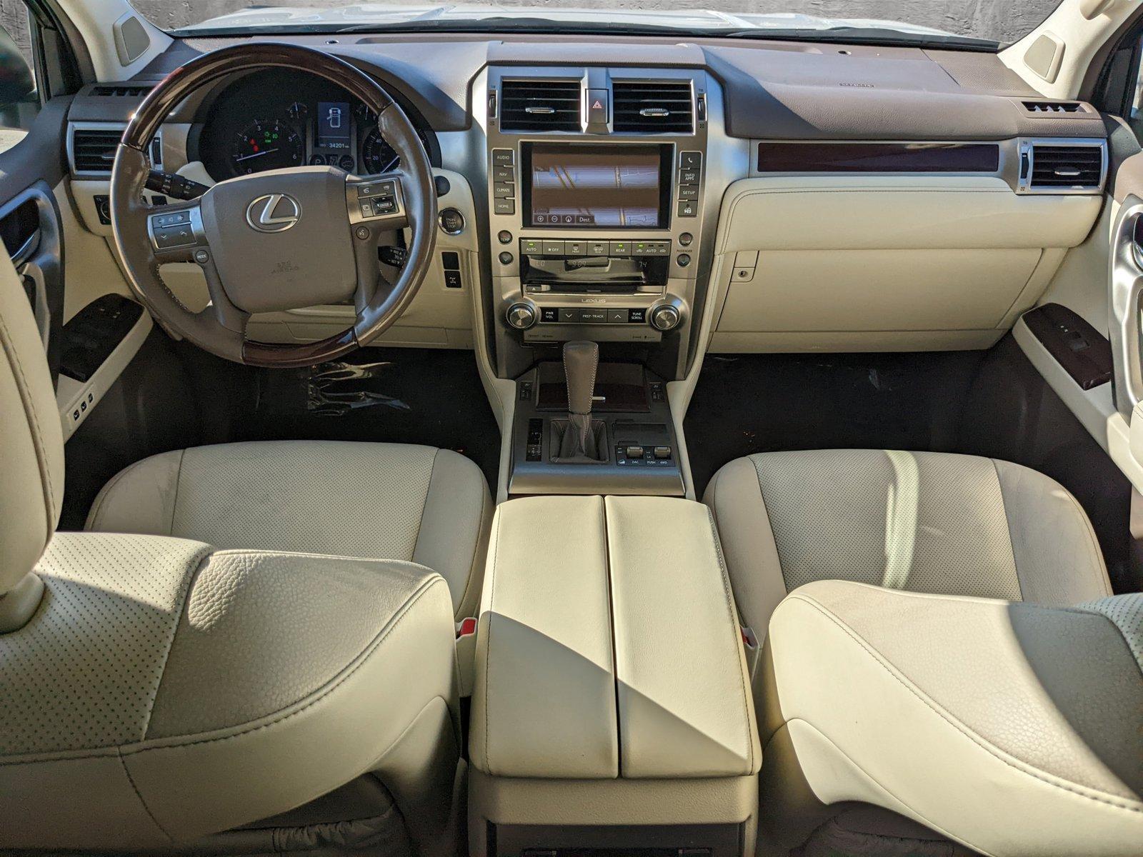 2017 Lexus GX 460 Vehicle Photo in Davie, FL 33331