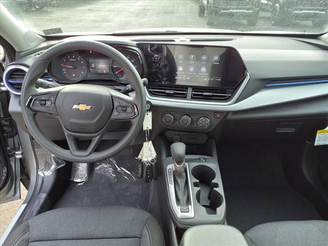 2025 Chevrolet Trax Vehicle Photo in INDIANA, PA 15701-1897