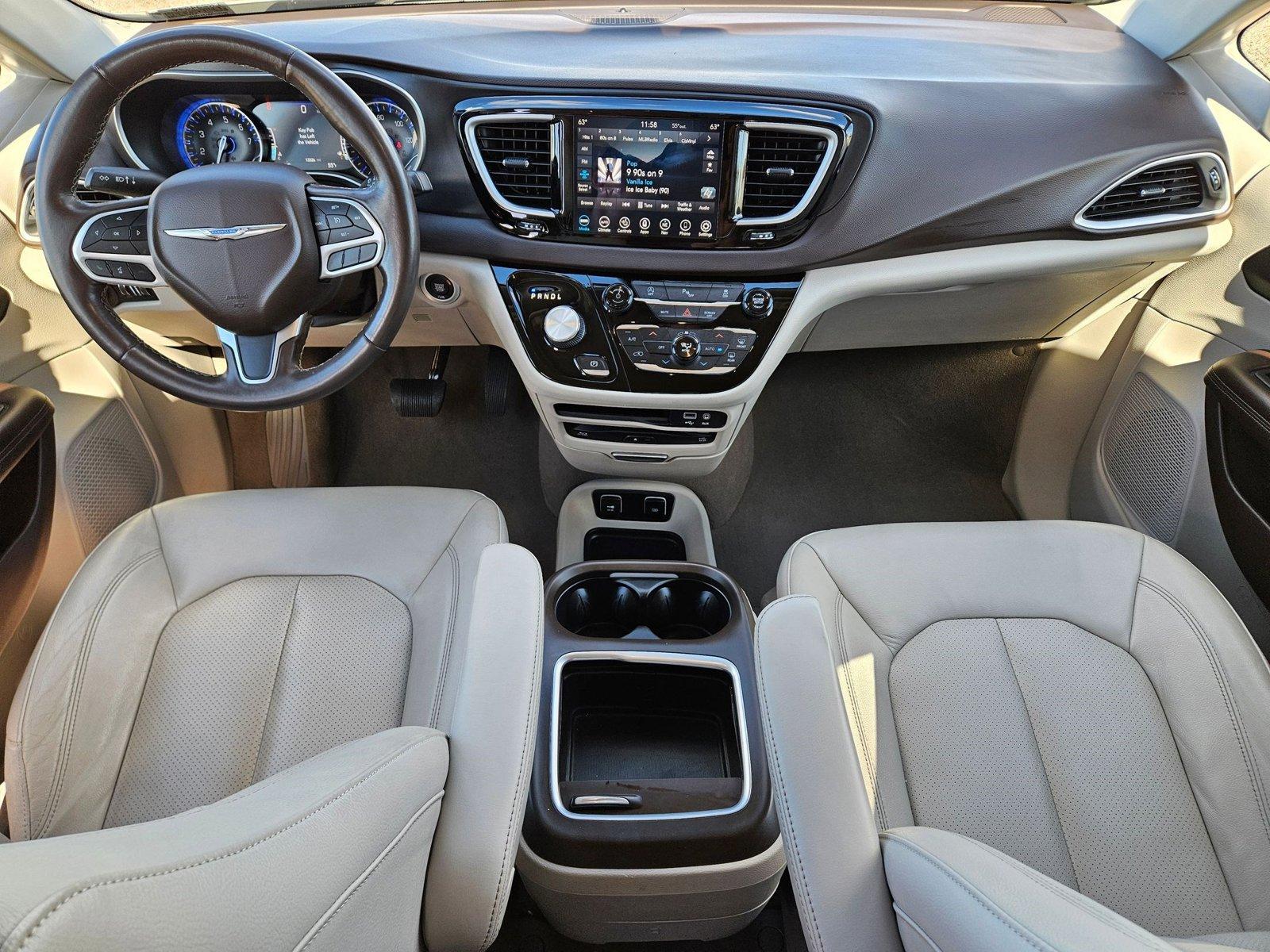 2020 Chrysler Pacifica Vehicle Photo in PEORIA, AZ 85382-3715