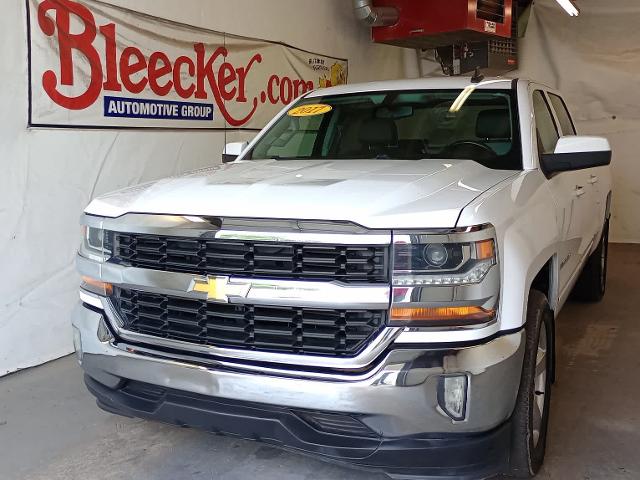 2017 Chevrolet Silverado 1500 Vehicle Photo in RED SPRINGS, NC 28377-1640