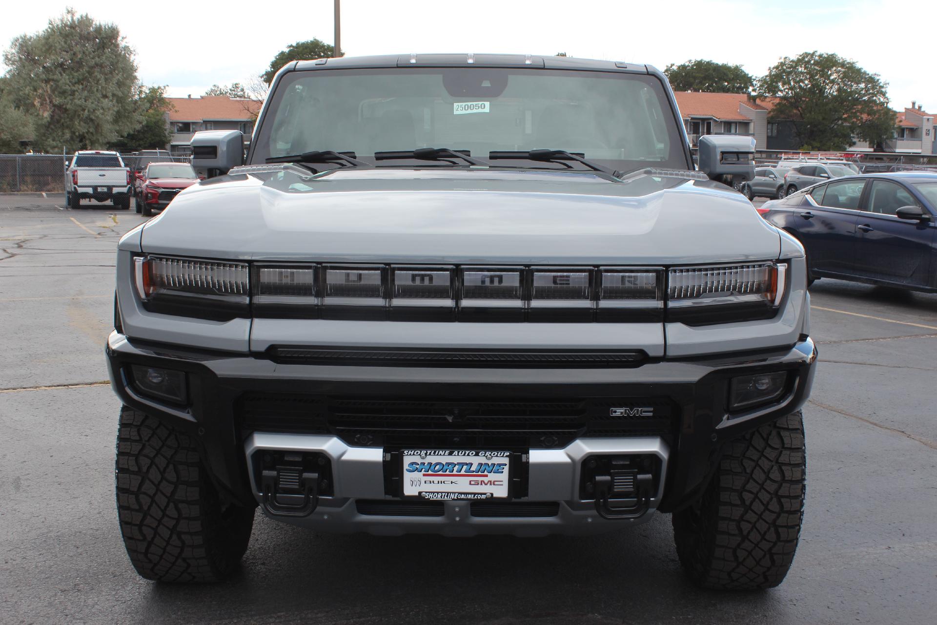 2025 GMC HUMMER EV Pickup Vehicle Photo in AURORA, CO 80012-4011