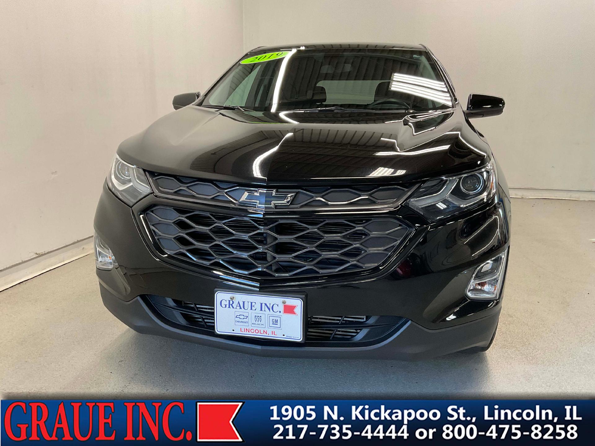 Used 2019 Chevrolet Equinox LT with VIN 2GNAXLEX2K6217462 for sale in Lincoln, IL