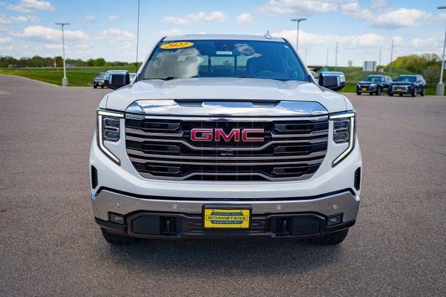 Used 2022 GMC Sierra 1500 SLT with VIN 3GTUUDED4NG642555 for sale in Willmar, Minnesota