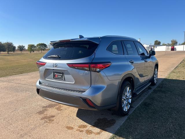 2021 Toyota Highlander Vehicle Photo in Denison, TX 75020