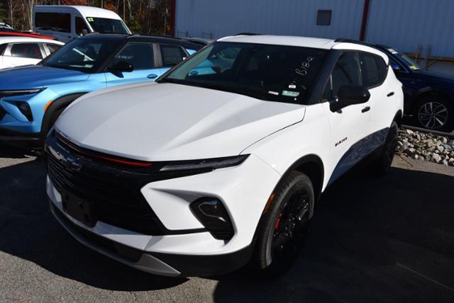 2025 Chevrolet Blazer Vehicle Photo in WHITMAN, MA 02382-1041