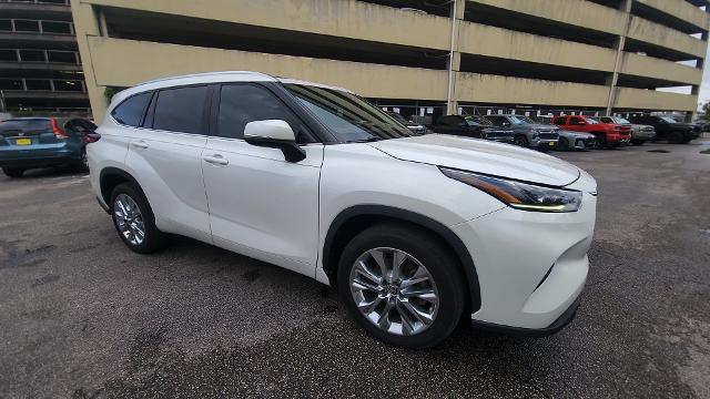 Used 2020 Toyota Highlander Limited with VIN 5TDYZRAH2LS007616 for sale in Houston, TX