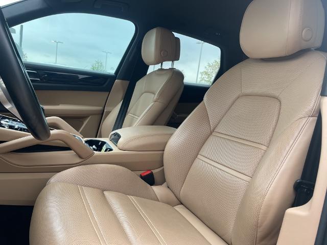 2022 Porsche Cayenne Vehicle Photo in Grapevine, TX 76051