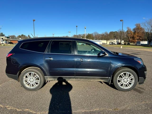 Used 2015 Chevrolet Traverse 1LT with VIN 1GNKVGKDXFJ130610 for sale in Mora, Minnesota