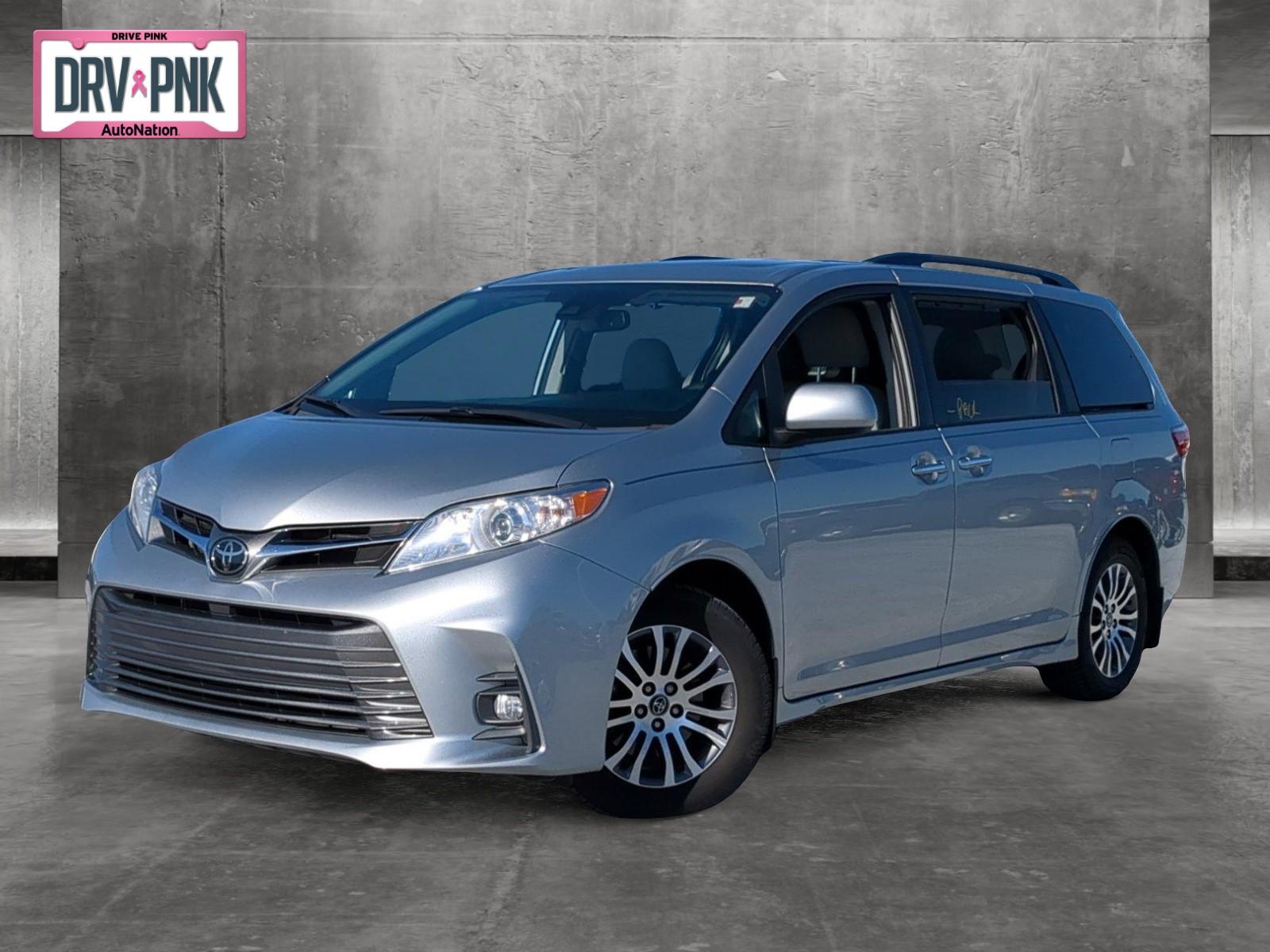 2020 Toyota Sienna Vehicle Photo in Ft. Myers, FL 33907