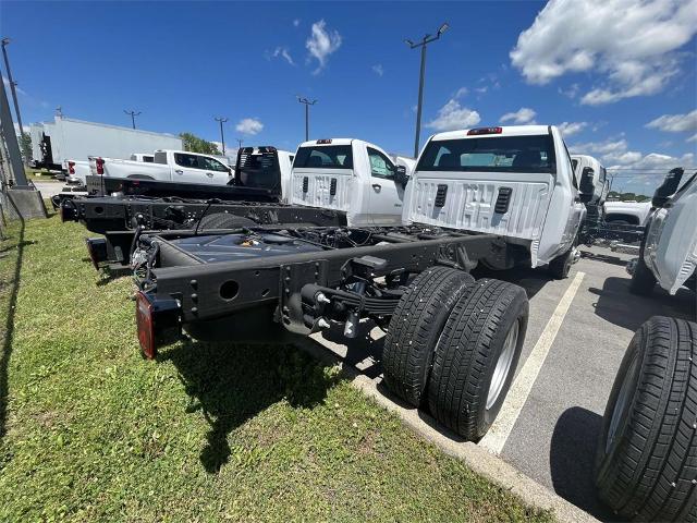 2023 Chevrolet Silverado 3500 HD CC Vehicle Photo in ALCOA, TN 37701-3235