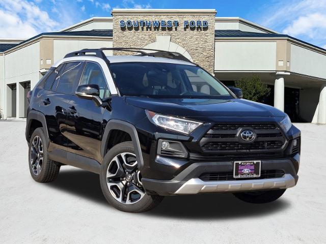 2019 Toyota RAV4 Vehicle Photo in Weatherford, TX 76087-8771
