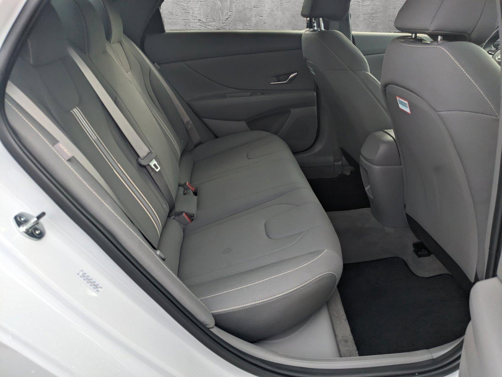 2024 Hyundai ELANTRA Vehicle Photo in MIAMI, FL 33172-3015