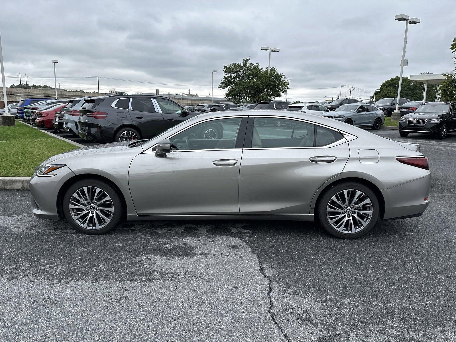 2019 Lexus ES 350 Vehicle Photo in Lancaster, PA 17601