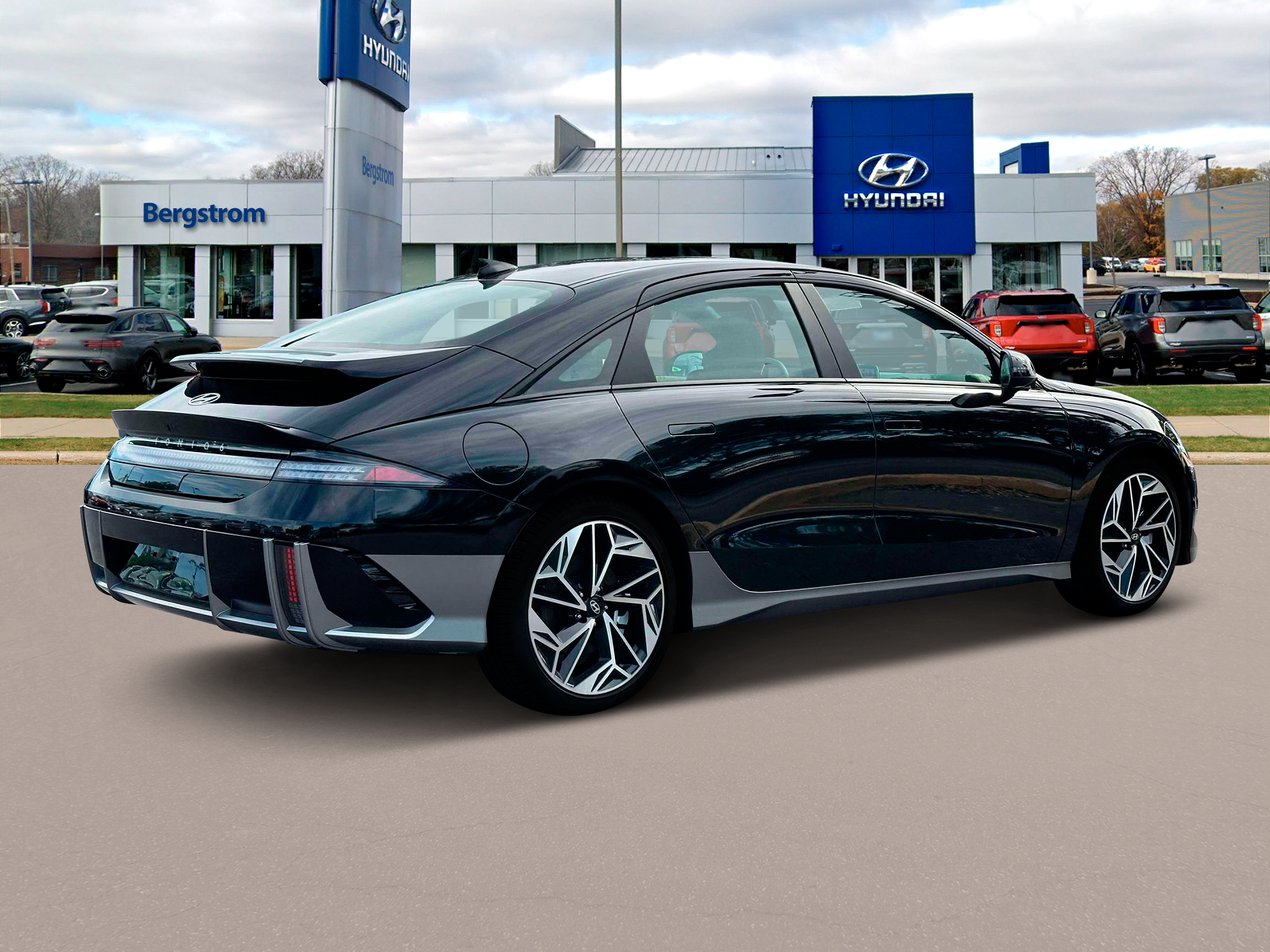 2025 Hyundai IONIQ 6 Vehicle Photo in Green Bay, WI 54304