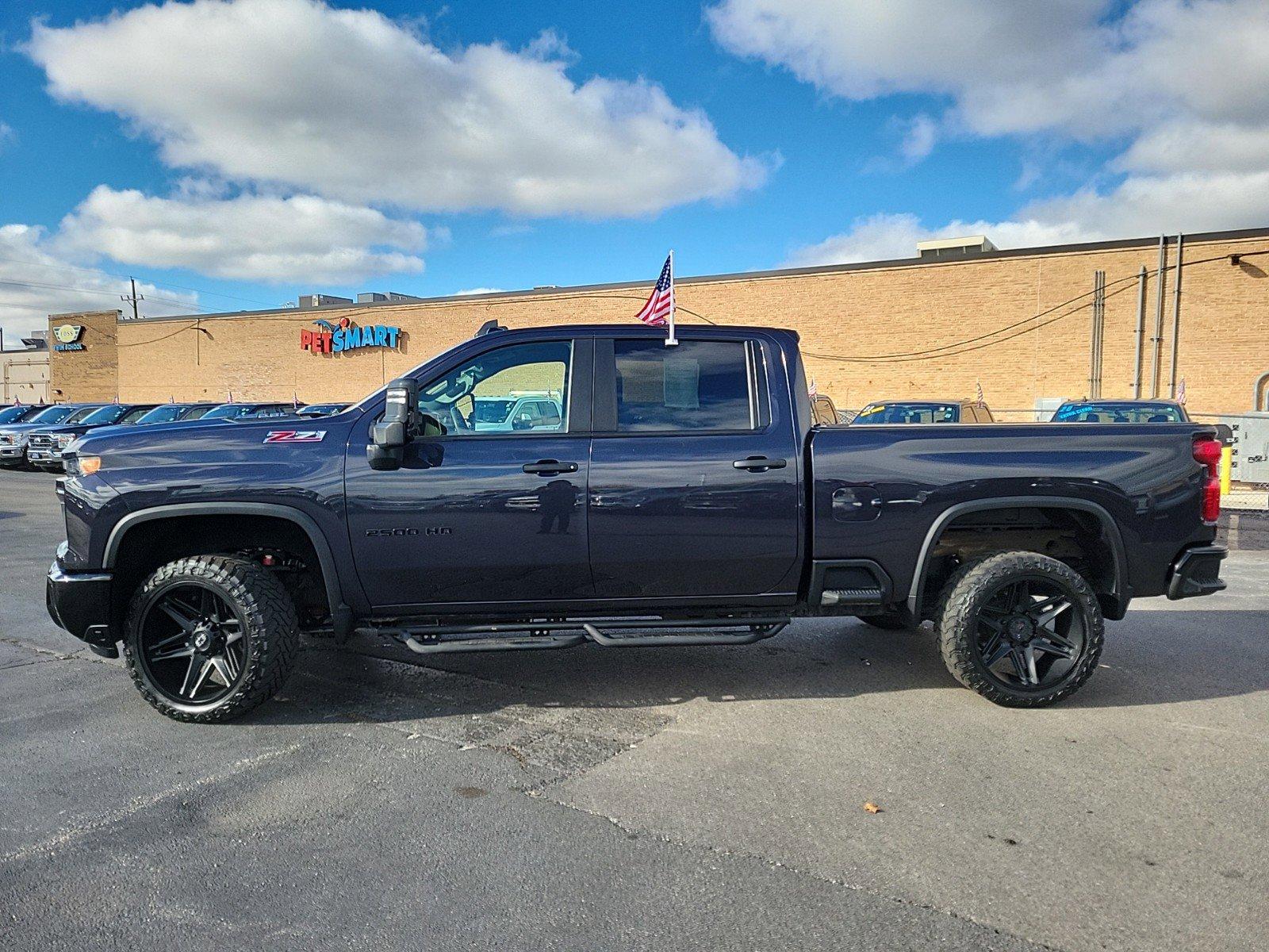 2024 Chevrolet Silverado 2500 HD Vehicle Photo in Saint Charles, IL 60174