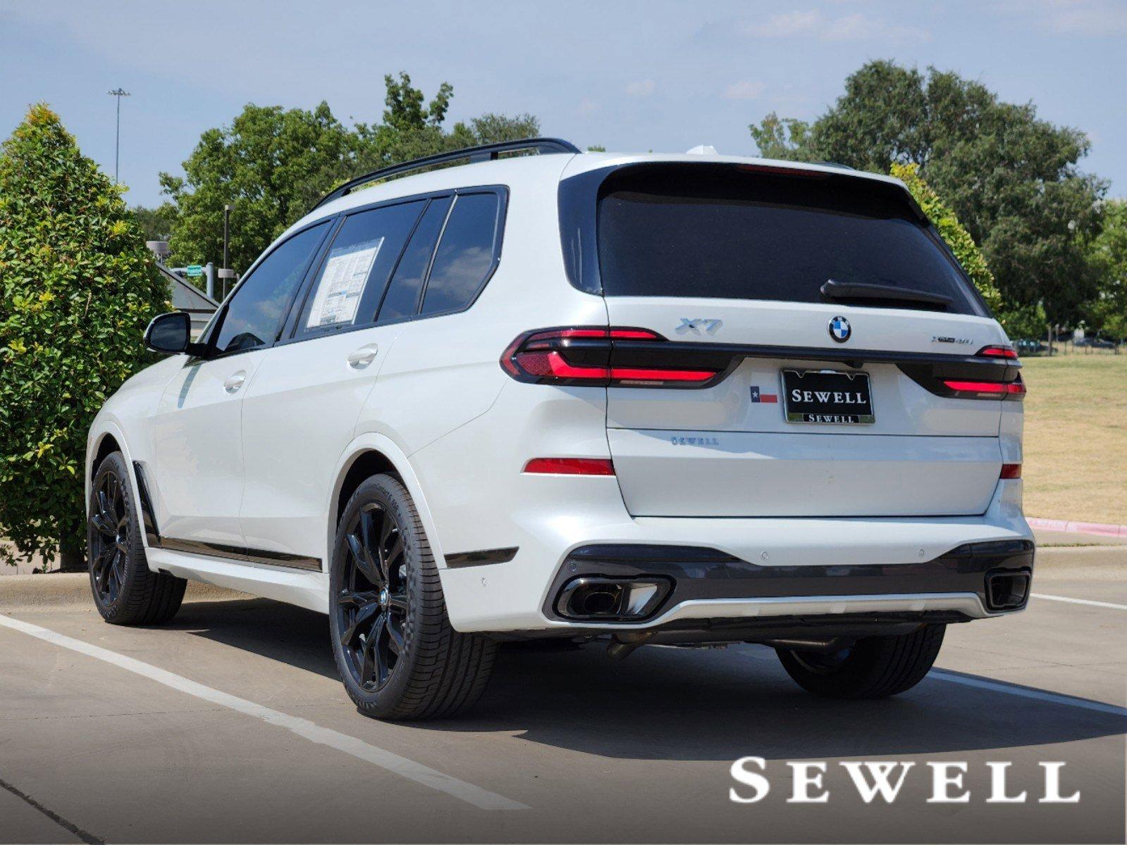 2025 BMW X7 xDrive40i Vehicle Photo in PLANO, TX 75024