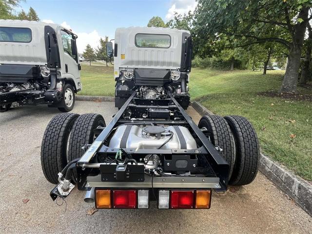 2025 Chevrolet Low Cab Forward 4500 Vehicle Photo in ALCOA, TN 37701-3235