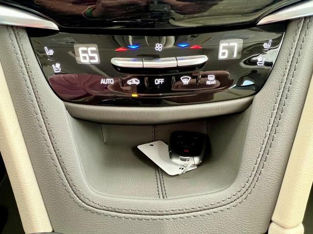 2025 Cadillac XT6 Vehicle Photo in EFFINGHAM, IL 62401-2832