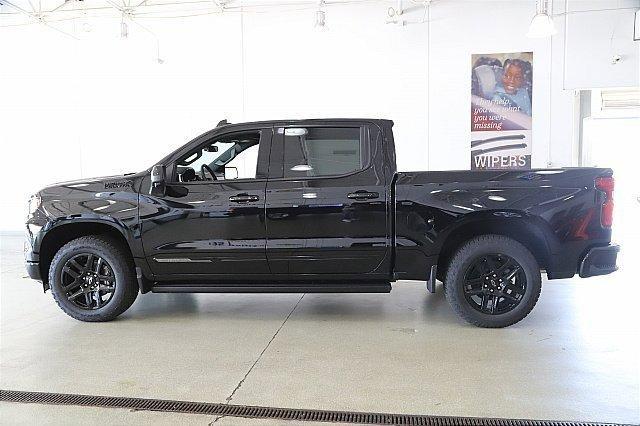 2024 Chevrolet Silverado 1500 Vehicle Photo in MEDINA, OH 44256-9001