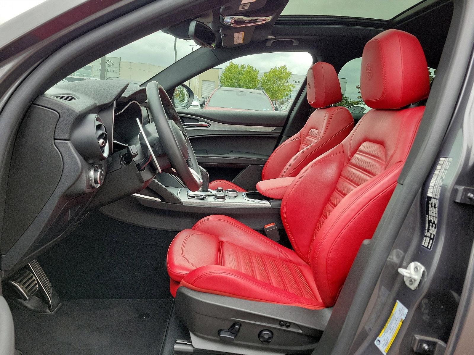 2022 Alfa Romeo Stelvio Vehicle Photo in Willow Grove, PA 19090