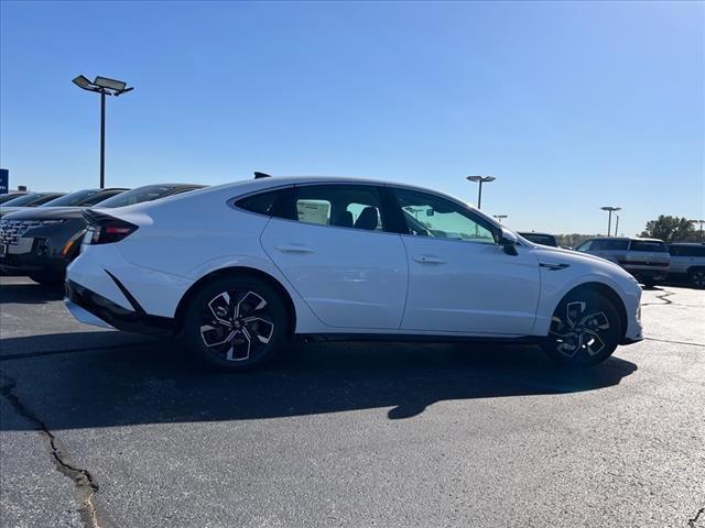 2025 Hyundai SONATA Vehicle Photo in O'Fallon, IL 62269