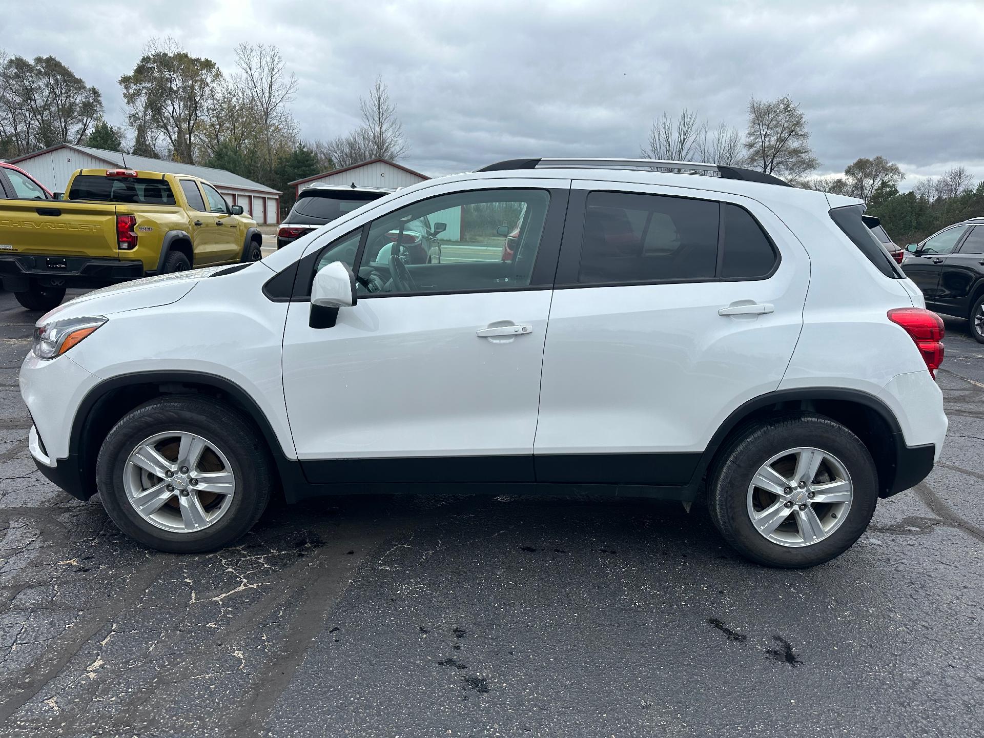 2022 Chevrolet Trax Vehicle Photo in CLARE, MI 48617-9414