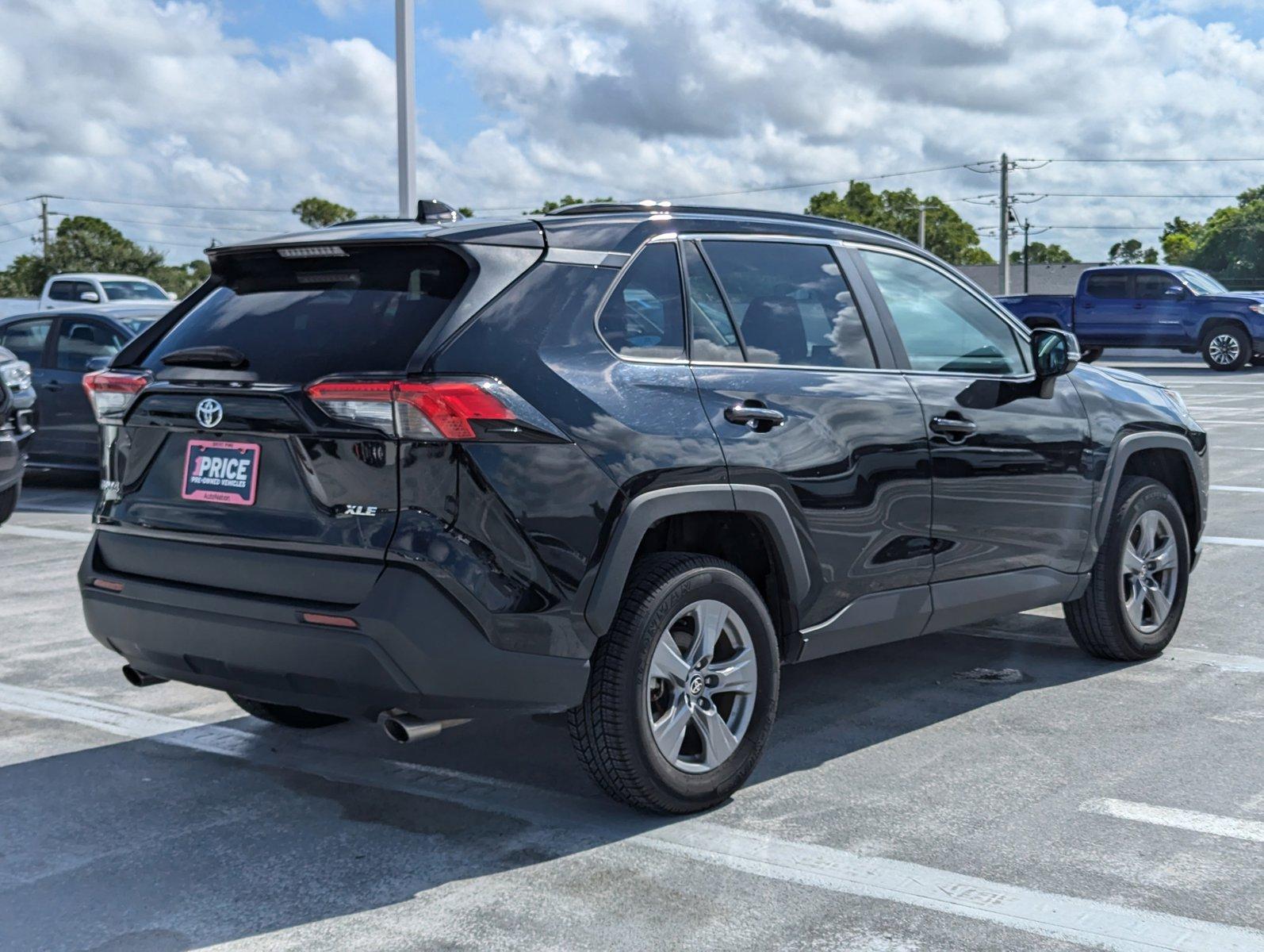 2022 Toyota RAV4 Vehicle Photo in Ft. Myers, FL 33907