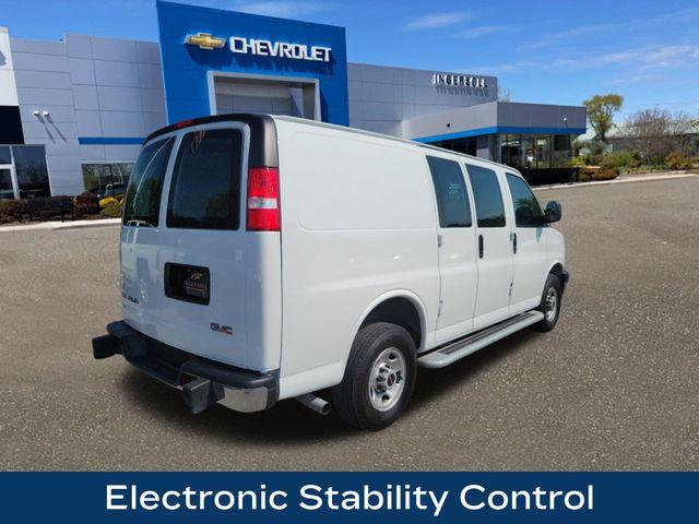 2022 GMC Savana Cargo 2500 Vehicle Photo in DANBURY, CT 06810-5034