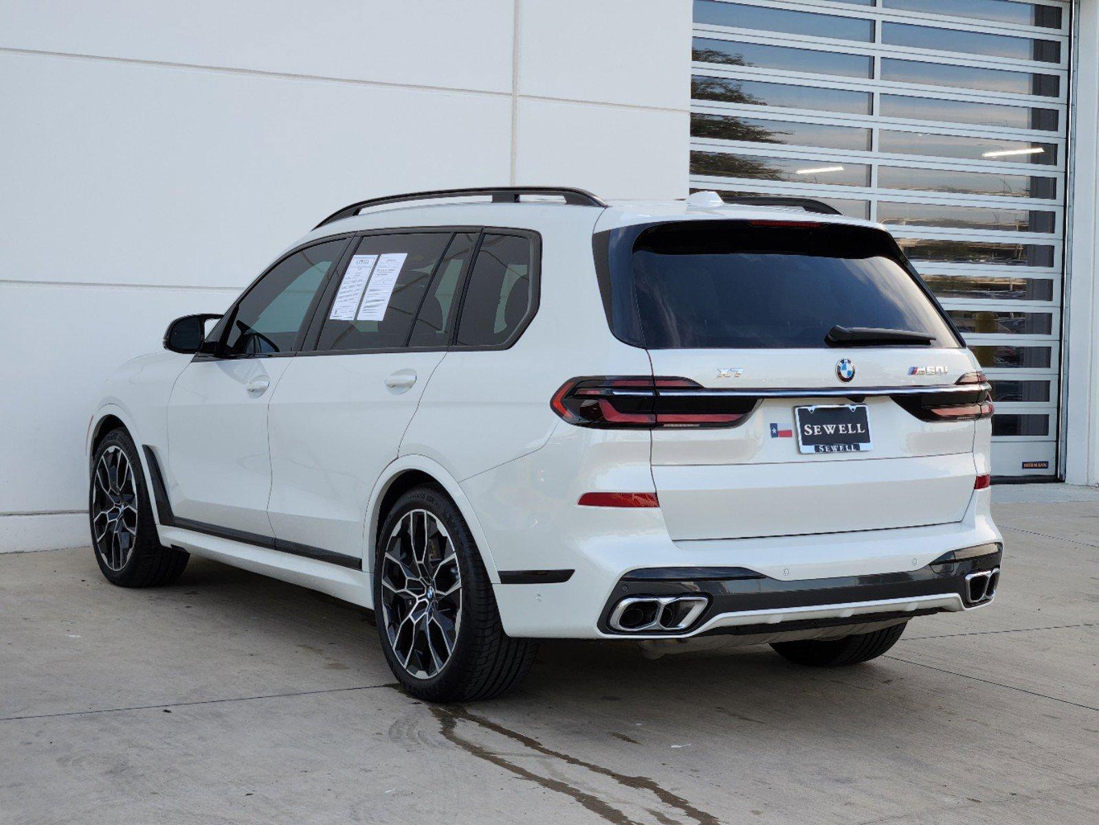 2025 BMW X7 M60i Vehicle Photo in PLANO, TX 75024