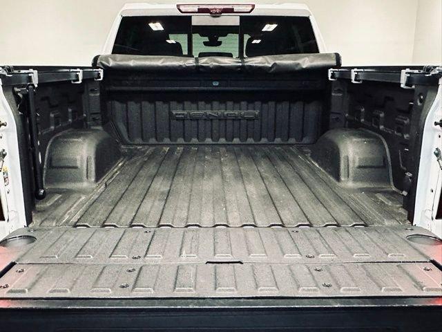 2021 GMC Sierra 1500 Vehicle Photo in MEDINA, OH 44256-9631