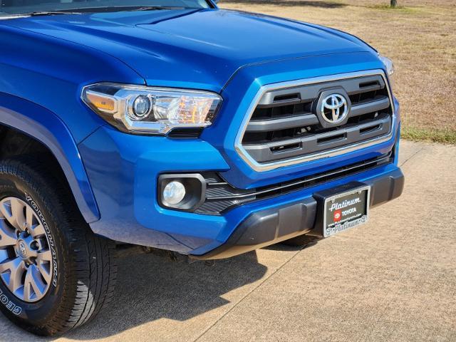 2017 Toyota Tacoma Vehicle Photo in Denison, TX 75020