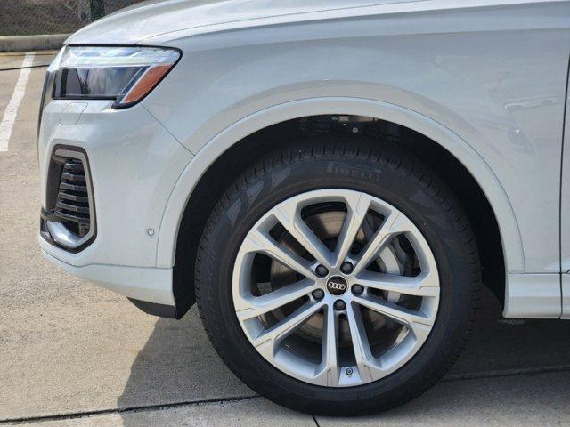 2025 Audi Q7 Vehicle Photo in HOUSTON, TX 77090